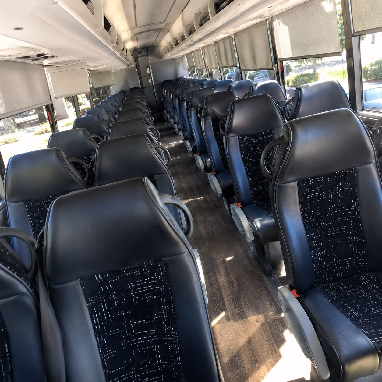 lake elsinore airport transportation onboard seating