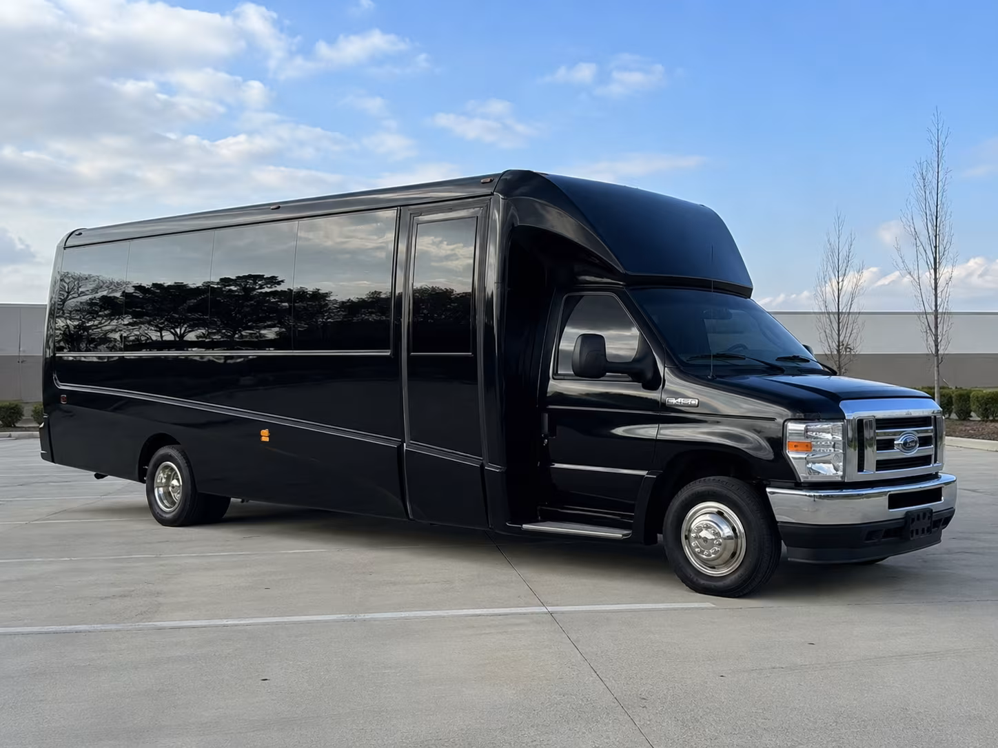 lake elsinore wedding transportation onboard seating